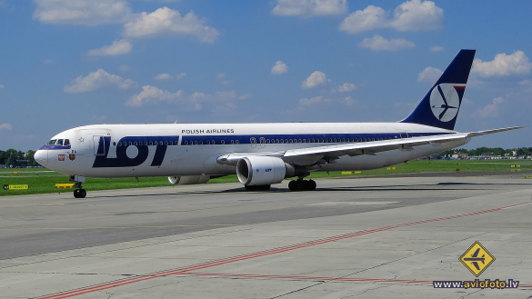 Boeing 767-35D/ER